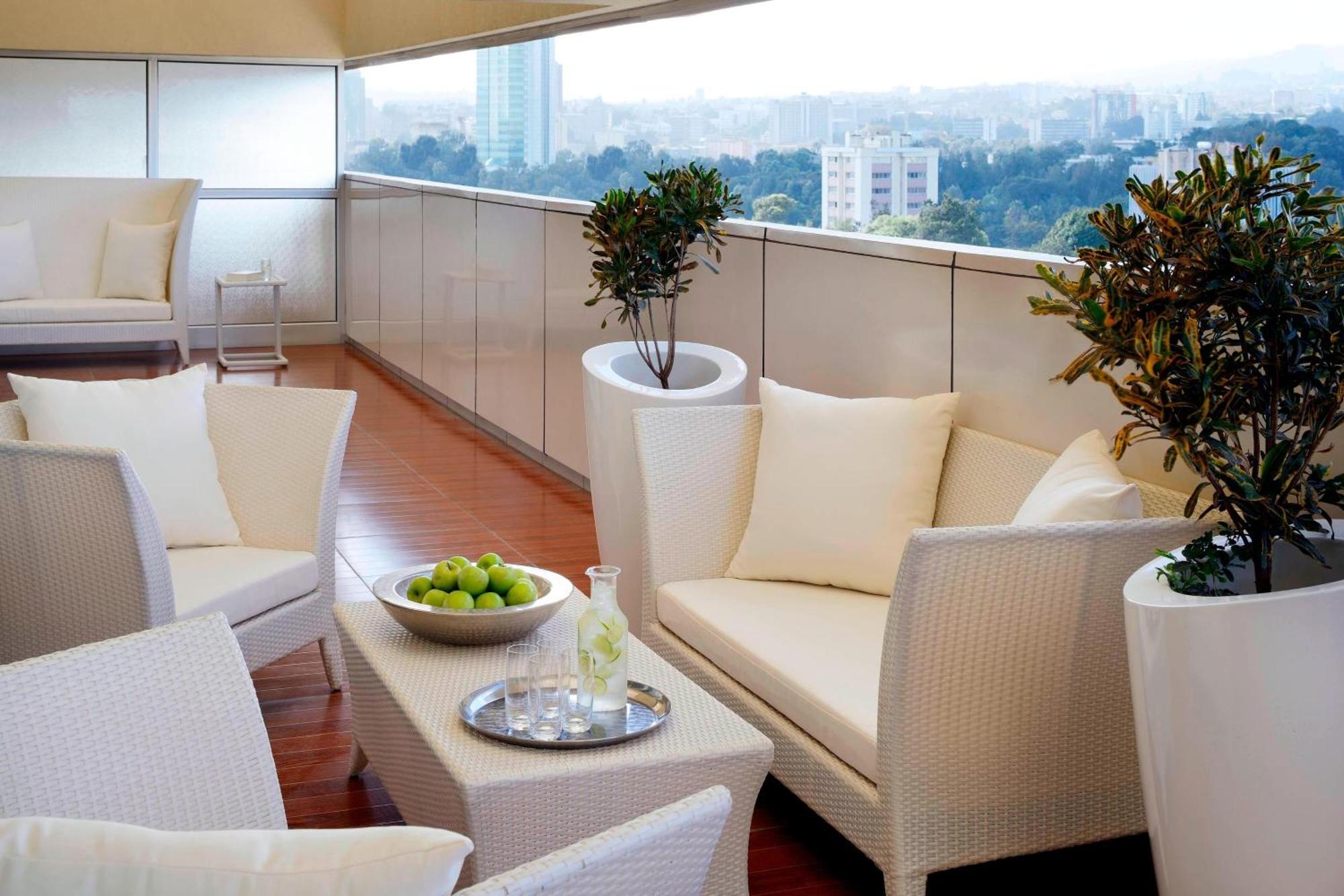 Marriott Executive Apartments Аддис-Абеба Экстерьер фото