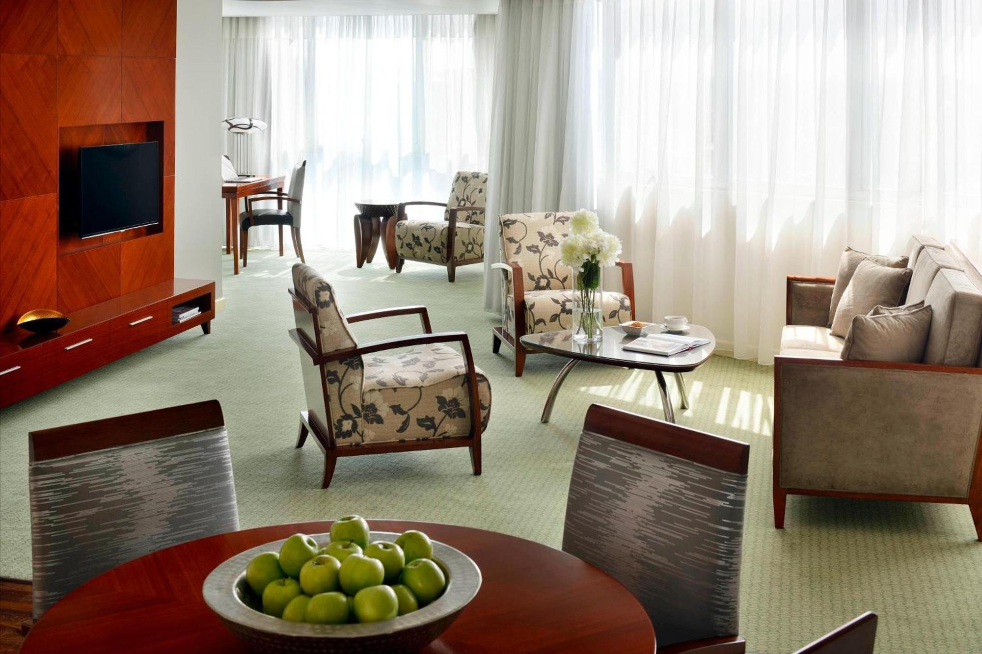 Marriott Executive Apartments Аддис-Абеба Экстерьер фото